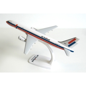 Model Boeing 757-200 AIR HOLLAND 1:200