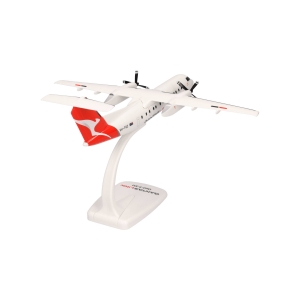 Model Bombardier Dash 8-300 QANTAS 1:100