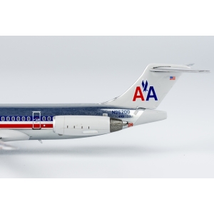 Model McDonnell Douglas MD83 AMERICAN 1:400 NG Model