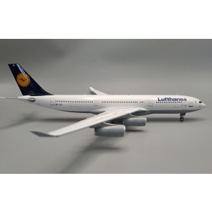 Model Airbus A340-200 Lufthansa D-AIBD Essen J Fox