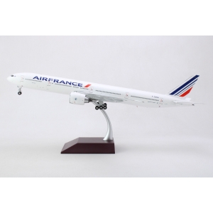 Model Boeing 777-300 AIR FRANCE 1:200 GEMINI F-GZNH