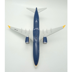 Model Boeing 737MAX8 Ryanair 1:100 OGROMNY