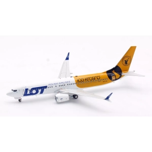 Model Boeing 737MAX8 LOT 1:200 SP-LVK KROSNO