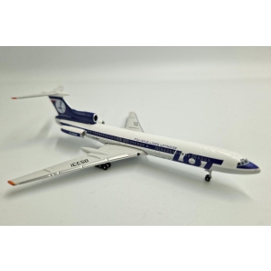 Model Tupolev TU154 LOT 1:400 CCCP-85331 PRZECENIONY!