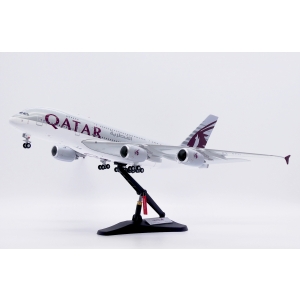 Model Airbus A380 QATAR 1:200 A7-APG